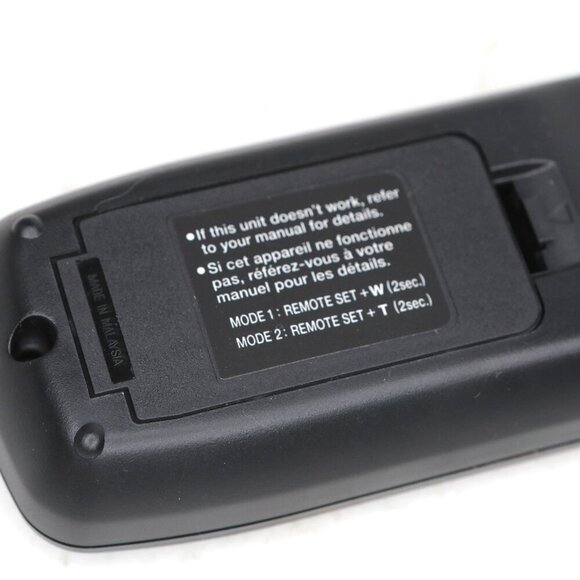 Canon WL-D77 Remote Control for Mini DV Camcorder - Picture 3 of 5